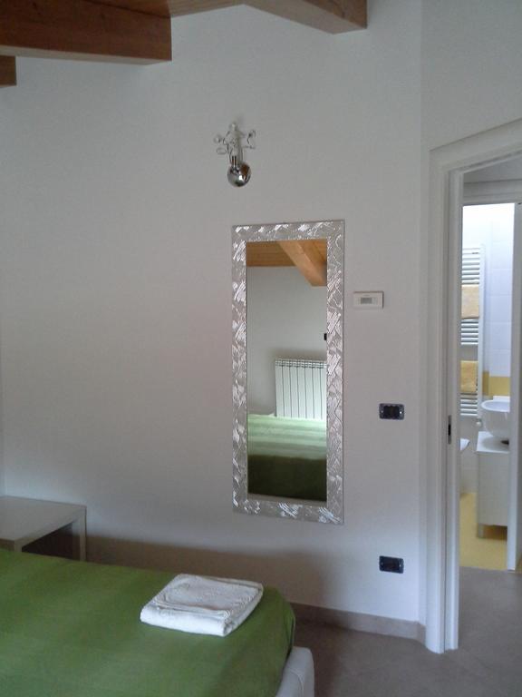 Casa Vacanze The Flea'S Home Fondi Room photo